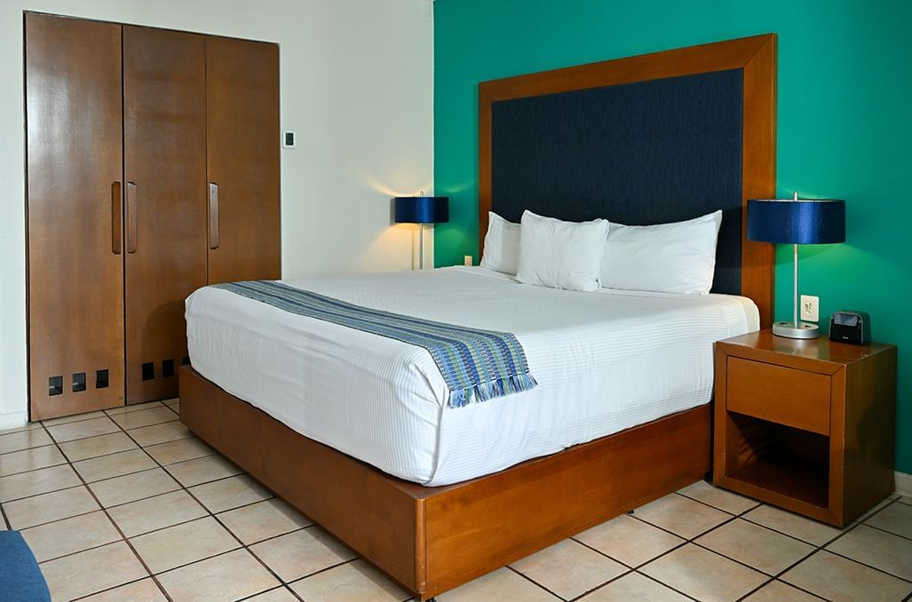 02-delxkov-detail-2m_wide